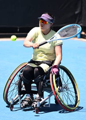 TENNIS AUSTRALIAN OPEN, Saki Takamuro of Japan in action during her 1st round wheelchair singles match against compatriot Momoko Ohtani on day 9 of the 2026 Australian Open tennis tournament at Melbourne Park in Melbourne, Monday, January 26, 2026. ( NO ARCHIVING MELBOURNE VICTORIA AUSTRALIA  Copyright: xJAMESxROSSx 20260126184203986610