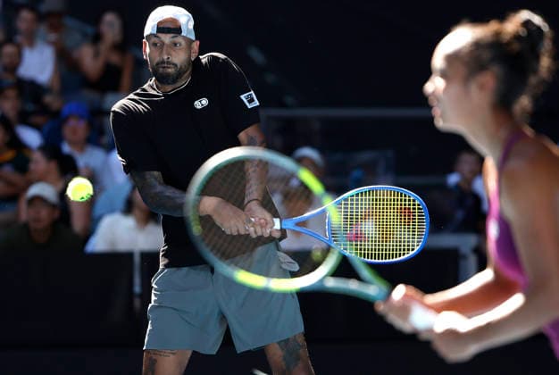TENNIS AUSTRALIAN OPEN, Nick Kyrgios (left) and partner Leylah Fernandez of Canada during the mixed doubles second round match on day 9 of the 2026 Australian Open tennis tournament at Melbourne Park in Melbourne, Monday, January 26, 2026. ( NO ARCHIVING MELBOURNE VICTORIA AUSTRALIA  Copyright: xROBxPREZIOSOx 20260126133633682282