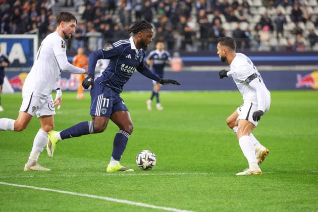 Paris FC - Angers (J19 Ligue 1 McDonald s) 25 janvier 2026 Paris FC - Angers J19 Ligue 1 McDonald s 25 janvier 2026 Jean-Philippe Krasso , Jordan Lefort , Haris Belkebla Paris FC - Angers J19 Ligue 1 McDonald s 25 janvier 2026 au stade Jean Bouin o Paris. Paris FC vs. Angers Matchday 19 of Ligue 1 McDonald s January 25, 2026, at Jean Bouin Stadium in Paris.  Copyright: xFabricexChasseryx  Copyright: xIMAGO FabricexChasseryx