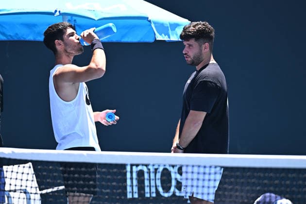 Australian Open - Melbourne Carlos Alcaraz (ESP) with his brother Alvaro during practice at the 2026 Australian Open at Melbourne Park in Melbourne, AUSTRALIA, on January 26, 2026. Photo by Corinne Dubreuil ABACAPRESS.COM Melbourne Australia  Copyright: xDubreuilxCorinne ABACAx