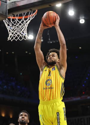 Norris Agbakoko on the ball dunking action upper body Sport Basketball BBL Bundesliga Men 17 Matchday Season 2025 2026 25 01 2026 ALBA Berlin vs BMA365 Bamberg Baskets