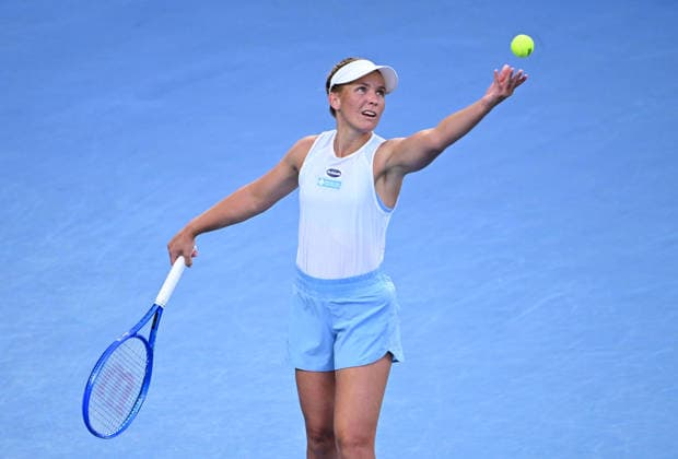 TENNIS AUSTRALIAN OPEN, Maddison Inglis of Australia in action during the Women™s 4th round match against Iga Swiatek of Poland on day 9 of the 2026 Australian Open tennis tournament at Melbourne Park in Melbourne, Monday, January 26, 2026. ( NO ARCHIVING MELBOURNE VICTORIA AUSTRALIA  Copyright: xJAMESxROSSx 20260126190846744368