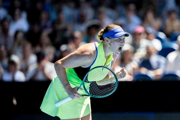 (260126) -- MELBOURNE, Jan. 26, 2026 -- Amanda Anisimova of the United States celebrates scoring during the women s singles 4th round match between Wang Xinyu of China and Amanda Anisimova of the United States at the Australian Open tennis tournament in Melbourne, Australia, Jan. 26, 2026. (Photo by Xinhua) (SP)AUSTRALIA-MELBOURNE-TENNIS-AUSTRALIAN OPEN-WOMEN S SINGLES HuxJingchen 