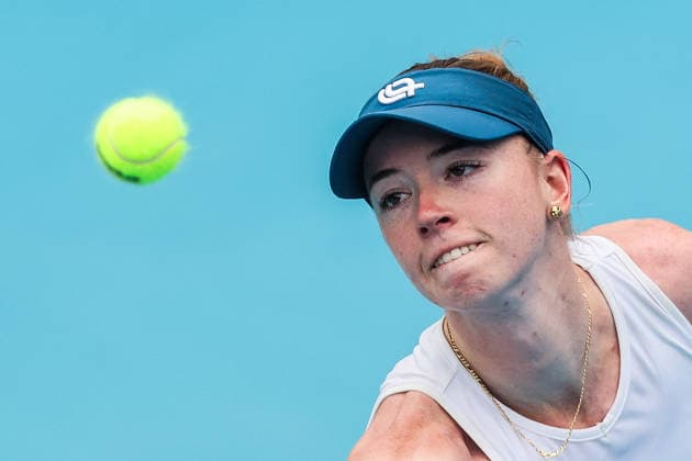 (260126) -- MANILA, Jan. 26, 2026 -- Simona Waltert competes during the women s singles round of 32 match between Lanlana Tararudee of Thailand and Simona Waltert of Switzerland at the WTA, Tennis Damen Philippine Women s Open in Manila, the Philippines, Jan. 26, 2026. ) (SP)THE PHILIPPINES-MANILA-TENNIS-WTA PHILIPPINE WOMEN S OPEN-SINGLES RouellexUmali 