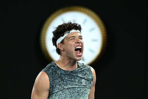 TENNIS AUSTRALIAN OPEN, Ben Shelton of USA reacts after winning the Men™s 4th round match against Casper Ruud of Norway on day 9 of the 2026 Australian Open tennis tournament at Melbourne Park in Melbourne, Monday, January 26, 2026. ( NO ARCHIVING MELBOURNE VICTORIA AUSTRALIA  Copyright: xJOELxCARRETTx 20260126168543686653