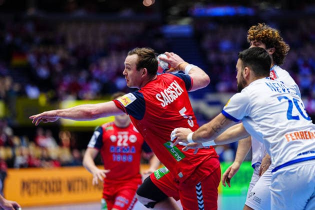Throw Goal Sander Sagosen Norway, 05 DEN, Portugal vs Norway, Handball, EHF European Championship 2026, Main Round, Matchday 3, 26 01 2026 DEN, Portugal vs Norway, Handball, EHF European Championship 2026, Main Round, Matchday 3, 26 01 2026 Herning Copyright: xEibner-Pressefoto MarcelxvonxFehrnx EP_MFN