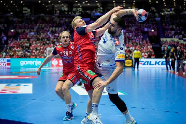 Handball European Championship 2026 Portugal Norway Herning, Denmark 20260126 Kevin Gulliksen and Martim Costa during the European Championship handball match between Portugal and Norway at Boxen arena in Herning Photo Stian Lysberg Solum NTB Herning Denmark EDITORIAL USE ONLY RESTRICTED USE FOR BETTING COMPANIES  Copyright: xStianxLysbergxSolumx xNTBx
