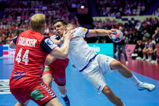 Handball European Championship 2026 Portugal Norway Herning, Denmark 20260126 Portugal shoots at goal during the European Championship handball match between Portugal and Norway at Boxen arena in Herning Photo Stian Lysberg Solum NTB Herning Denmark EDITORIAL USE ONLY RESTRICTED USE FOR BETTING COMPANIES  Copyright: xStianxLysbergxSolumx xNTBx