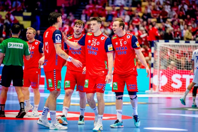 Handball European Championship 2026 Portugal Norway Herning, Denmark 20260126 Simen Lyse and Sander Sagosen after the European Championship handball match between Portugal and Norway in the Boxen arena in Herning Photo Stian Lysberg Solum NTB Herning Denmark EDITORIAL USE ONLY RESTRICTED USE FOR BETTING COMPANIES  Copyright: xStianxLysbergxSolumx xNTBx