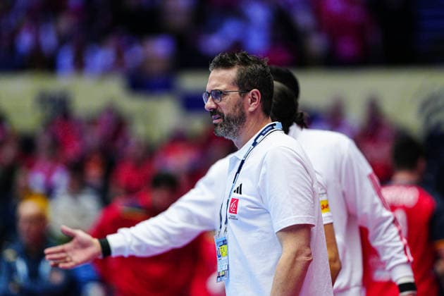 Guillaume Gille France, Coach DEN, Spain vs France, Handball, EHF European Championship 2026, Main Round, Matchday 3, 26 01 2026 DEN, Spain vs France, Handball, EHF European Championship 2026, Main Round, Matchday 3, 26 01 2026 Herning Copyright: xEibner-Pressefoto MarcelxvonxFehrnx EP_MFN