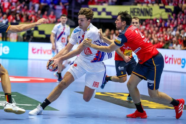 26 01 2026, Handball, Men s EHF EURO 2026, France Spain, Jyske Bank Boxing in Herning, Denmark, Main Round Thibaud Briet France 39 in a duel against Gauthier Ivah France 24 Denmark