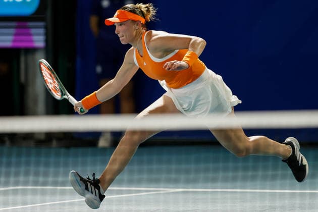 Philippine Women s Open Alina Charaeva of Russia in action against Alexandra Eala of the Philippines during day one of the Philippine Women s Open in Manila, Philippines on January 26, 2026. The Philippine Women s Open runs from January 26 to 31 2026 Manila Philippines  Copyright: xMatrixxImagesx xMarkxCristinox