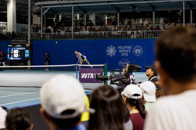 Philippine Women s Open Alexandra Eala of the Philippines serves during her match against Alina Charaeva of Russia during day one of the Philippine Women s Open in Manila, Philippines on January 26, 2026. The Philippine Women s Open runs from January 26 to 31 2026 Manila Philippines  Copyright: xMatrixxImagesx xMarkxCristinox