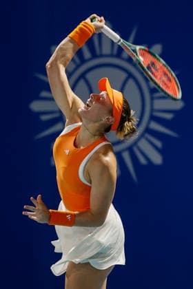 Philippine Women s Open Alina Charaeva of Russia in action against Alexandra Eala of the Philippines during day one of the Philippine Women s Open in Manila, Philippines on January 26, 2026. The Philippine Women s Open runs from January 26 to 31 2026 Manila Philippines  Copyright: xMatrixxImagesx xMarkxCristinox