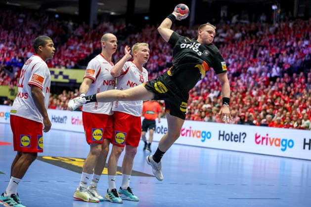 26 01 2026, Handball, Men s EHF EURO 2026, Germany Denmark, Jyske Bank Boxen in Herning, Denmark, Main Round Justus Fischer Germany 54 throws the ball at the goal Denmark