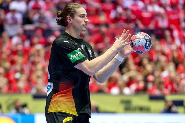 26 01 2026, Handball, Men s EHF EURO 2026, Germany Denmark, Jyske Bank Boxen in Herning, Denmark, Main Round Juri Knorr Germany 15 Denmark