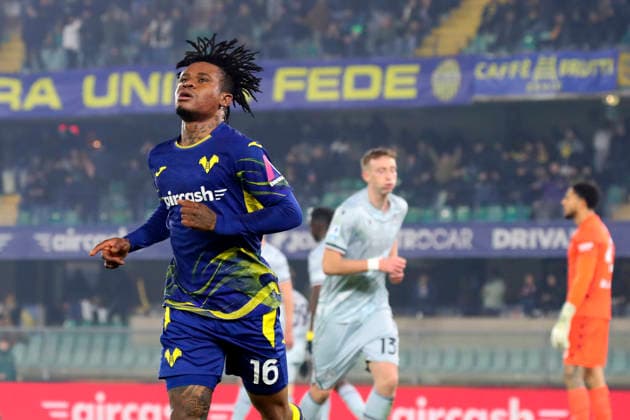 Verona™s Gift Orban celebration goal 1-1 during the Serie A soccer match between Hellas Verona and Udinese at the Bentegodi Stadium in Verona, north west Italy - Monday , January 26 , 2026. - Soccer .  Copyright: xPaolaxGarbuio LaPressex
