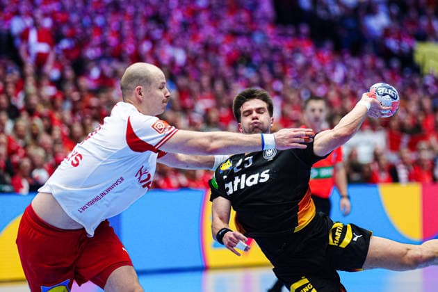 Simon Hald Denmark, 34 , Renars Uscins Germany, 23 DEN, Germany vs Denmark, Handball, EHF European Championship 2026, Main Round, Matchday 3, 26 01 2026 DEN, Germany vs Denmark, Handball, EHF European Championship 2026, Main Round, Matchday 3, 26 01 2026 Herning Copyright: xEibner-Pressefoto MarcelxvonxFehrnx EP_MFN