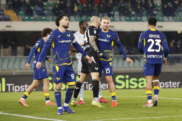 Simone Perilli of Hellas Verona FC celebrates after make a save during Hellas Verona FC vs Udinese Calcio, 22Â° Serie A Enilive 2025-26 game at Marcantonio Bentegodi stadium in Verona (VR), Italy, on January 26, 2026.  Copyright: xDavidexCasentini IPAxSportx xipa-agency.netx xx IPA_70599164 IPA_Agency_IPA70599164