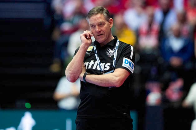 European Men s Handball Championship Denmark Germany Germany s national coach Alfred Gislason reacts during the EHF Euro 2026 main round men s handball match between Denmark and Germany at Jyske Bank Boxen in Herning, Monday, January 26, 2026 Photo Bo Amstrup Ritzau Scanpix , Herning Denmark Mors  Copyright: BoxAmrstrupx xRitzauxScanpix BoxAmstrupx spdk20260126-222653-L
