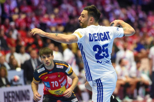 Handball I Men I European Championship 2026 I Main Round Group II I Matchday 3 I Spain France I 26 01 2026 from left Daniel Fernandez Jimenez 70, Spain , Hugo Descat 25, France Copyright: xLobeca JanxKirschnerx