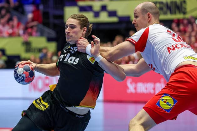26 01 2026, Handball, Men s EHF EURO 2026, Germany Denmark, Jyske Bank Boxing in Herning, Denmark, Main Round Juri Knorr Germany 15 in a duel against Simon Hald Jensen Denmark 34 Denmark