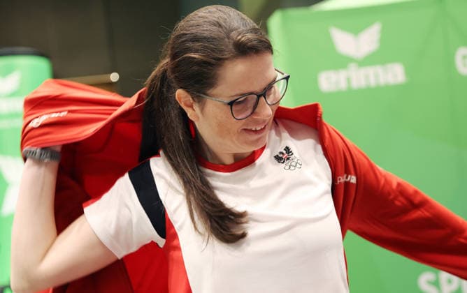 OLYMPICS - Winter Olympic Games, Olympische Spiele, Olympia, OS Milano Cortina 2026 VIENNA,AUSTRIA,27.JAN.26 - OLYMPICS - Winter Olympic Games Milano Cortina 2026, preview, OEOC equipping. Image shows Katharina Ramsauer (AUT).  GEPAxpictures xMatthiasxHauer