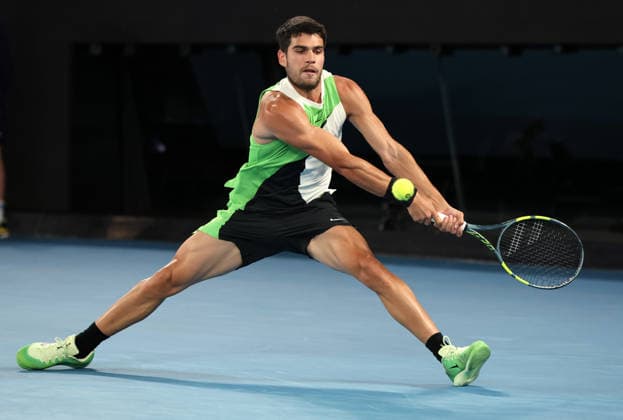 Carlos Alcaraz during his quarter-final match Australian Open tennis tournament, Day Ten, Melbourne Park, Australia - 27 Jan 2026Melbourne Melbourne Park Victoria (VIC) Australia  Copyright: xEllaxLing Shutterstockx 16403664bq