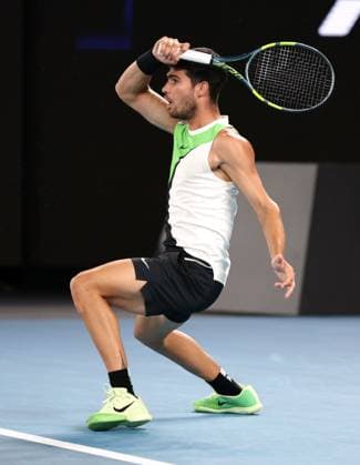 Carlos Alcaraz during his quarter-final match Australian Open tennis tournament, Day Ten, Melbourne Park, Australia - 27 Jan 2026Melbourne Melbourne Park Victoria (VIC) Australia  Copyright: xEllaxLing Shutterstockx 16403664bw
