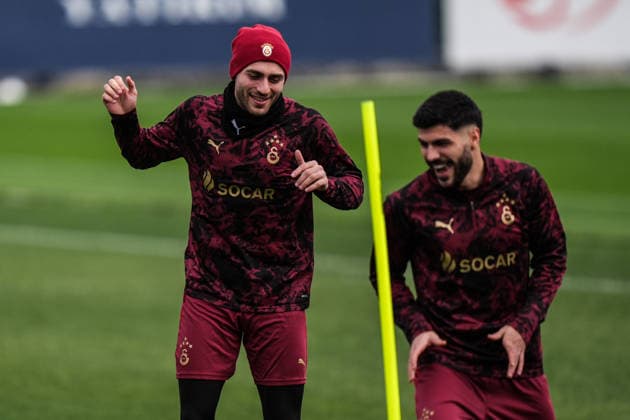 Galatasaray complete preparations for UEFA Champions League clash against Manchester City ISTANBUL, TURKIYE - JANUARY 27: Baris Alper Yilmaz (L) and Eren Elmali (R) take part in a training session at Kemerburgaz Metin Oktay Facilities in Istanbul, Turkiye on January 27, 2026. Galatasaray completed their final preparations under the supervision of head coach Okan Buruk ahead of the UEFA Champions League Week 8 away match against Manchester City. Hakan Akgun Anadolu Istanbul Turkey. Editorial use only. Please get in touch for any other usage.  Copyright: x2026xAnadoluxHakanxAkgunx