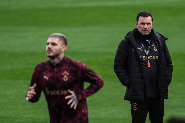 Galatasaray complete preparations for UEFA Champions League clash against Manchester City ISTANBUL, TURKIYE - JANUARY 27: Galatasaray Head Coach Okan Buruk (R) supervises a training session at Kemerburgaz Metin Oktay Facilities in Istanbul, Turkiye on January 27, 2026. Galatasaray completed their final preparations ahead of the UEFA Champions League Week 8 away match against England s Manchester City. Hakan Akgun Anadolu Istanbul Turkey. Editorial use only. Please get in touch for any other usage.  Copyright: x2026xAnadoluxHakanxAkgunx