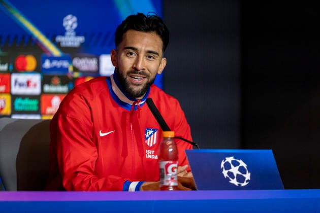 Atletico de Madrid Training Session And press conference, PK, Pressekonferenz - UEFA Champions League 2025 26 League Phase MD8 Nico Gonzalez of Atletico de Madrid speaks during the press conference ahead of the UEFA Champions League 2025 26 match against FK Bodo Glimt at Estadio Riyadh Air Metropolitano on January 27, 2026 in Madrid, Spain. Madrid Estadio Riyadh Air Metropolitano Madrid Spain Copyright: xAlbertoxGardinx AGardin_20260127_Foot_Cham_AtlMad_PC_0188
