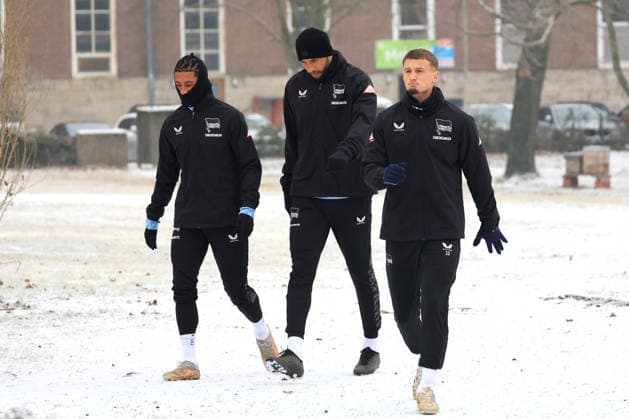 DEU, DFL, 2 FBL Hertha BSC, Training, 27 01 2026, Sportforum, Berlin, DEU, DFL, 2 FBL Hertha BSC, Training, im Bild Jeremy Dudziak Hertha BSC Berlin 28 , John Anthony Brooks Hertha BSC Berlin 25 , Michael Cuisance Hertha BSC Berlin 10 DFL regulations prohibit any use of Photographs as image sequences and or quasi video nordphotoxGmbHx xEngler nph00076