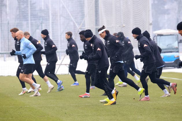DEU, DFL, 2 FBL Hertha BSC, Training, 27 01 2026, Sportforum, Berlin, DEU, DFL, 2 FBL Hertha BSC, Training, im Bild Hertha Spielerkreis, Toni Leistner Hertha BSC Berlin 37 , Fabian Reese Hertha BSC Berlin 11 DFL regulations prohibit any use of Photographs as image sequences and or quasi video nordphotoxGmbHx xEngler nph00076