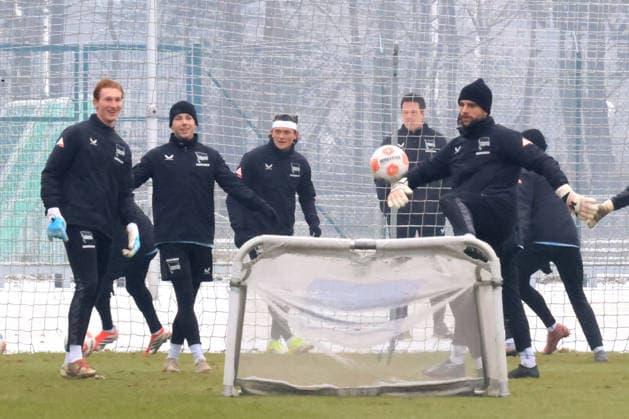 DEU, DFL, 2 FBL Hertha BSC, Training, 27 01 2026, Sportforum, Berlin, DEU, DFL, 2 FBL Hertha BSC, Training, im Bild Hertha Spielerkreis DFL regulations prohibit any use of Photographs as image sequences and or quasi video nordphotoxGmbHx xEngler nph00076