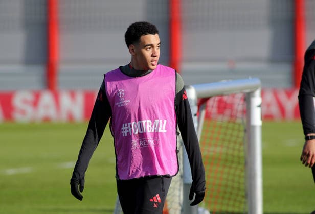 Football, Men, Champions League, Season 2025 2026, FC Bayern Munich, Final training Jamal Musiala FC Bayern Munich standing, head, upper body, looking left