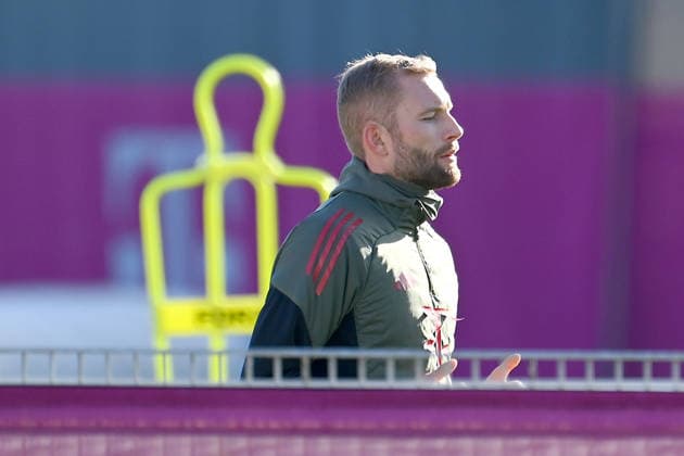 Konrad LAIMER Bayern Muenchen during individual running training, action,single image,cropped single motif,half figure,half figure preview soccer Champions League,season 2025 26, league phase final training,training PSV Eindhoven FC Bayern Muenchen on 27 01 2026