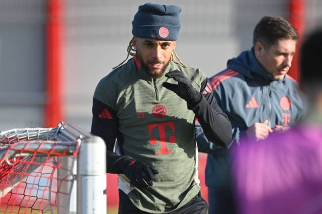 Sacha BOEY Bayern Muenchen action,single image,cropped single motif,half figure,half figure preview football Champions League,season 2025 26, league phase final training,training PSV Eindhoven FC Bayern Muenchen on 27 01 2026