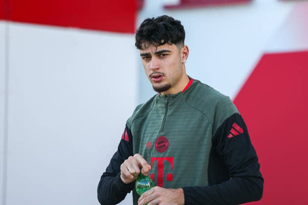 Aleksandar Pavlovic FC Bayern Muenchen, 45 , GER, Final training, FC Bayern Muenchen, Football, UEFA Champions League, League phase, Matchday 8, 2025 2026 season, 27 01 2026, GER, Final training, FC Bayern Muenchen, Football, UEFA Champions League, League phase, Matchday 8, 2025 2026 season, 27 01 2026 Muenchen Copyright: xEibner-Pressefoto JennixMaulx EP_JML