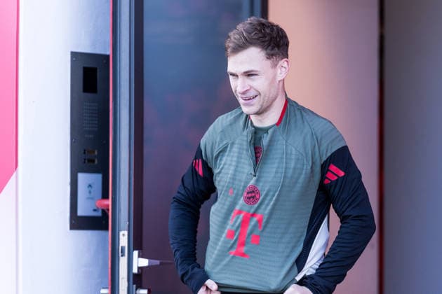 MUENCHEN, GERMANY - JANUARY 27: Joshua Kimmich (FC Bayern Muenchen, 6) during the MD-1 practice session before the UEFA Champions league match between PSV Eindhoven and FC Bayern Muenchen on matchday 8 of the UEFA Champions League at Trainingsgelaende an der Saebenerstr. on January 27, 2026 in Muenchen, Germany. Bavaria Germany Copyright: xSteffiexWunderlx
