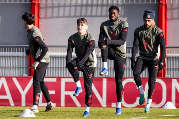 MUENCHEN, GERMANY - JANUARY 27: Lennart Karl (FC Bayern Muenchen, 42) during the MD-1 practice session before the UEFA Champions league match between PSV Eindhoven and FC Bayern Muenchen on matchday 8 of the UEFA Champions League at Trainingsgelaende an der Saebenerstr. on January 27, 2026 in Muenchen, Germany. Bavaria Germany Copyright: xSteffiexWunderlx