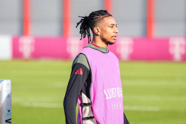 Michael Olise FC Bayern Muenchen, 17 , GER, Final training, FC Bayern Muenchen, Football, UEFA Champions League, League phase, Matchday 8, 2025 2026 season, 27 01 2026, GER, Final training, FC Bayern Muenchen, Football, UEFA Champions League, League phase, Matchday 8, 2025 2026 season, 27 01 2026 Muenchen Copyright: xEibner-Pressefoto JennixMaulx EP_JML