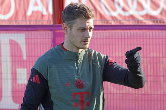 44 Josip Stanisic, Portraet, Portrait, Football Final training UEFA Champions League match PSV Eindhoven vs FC Bayern Munich 27 01 2026 Training ground, Säbenerstr PHOTO Mladen Lackovic LakoPress