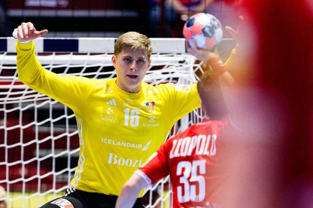 260127 Goalkeeper Viktor Hallgrimsson of Iceland during the EHF European Handball Championship main round match between Switzerland and Iceland on January 27, 2026 in Malmö Photo Petter Arvidson BILDBYRAN kod PA PA1140 handball handboll handball handbolls em 2026 schweiz island ehf european handball championship switzerland iceland bbeng  Copyright: PETTERxARVIDSON BB260127PA028