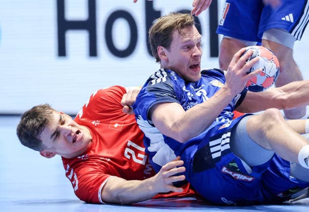 Switzerland v Iceland - MenÂ s EHF EURO 2026 MALMO, SWEDEN - JANUARY 27: Gino Steenaerts of Switzerland and Janus Dadi Smarason of Iceland in action during the Men s EHF Euro 2026 match between Iceland and Switzerland at Malmo Arena on January 27, 2026 in Malmo, Sweden.  SanjinxStrukic PIXSELL