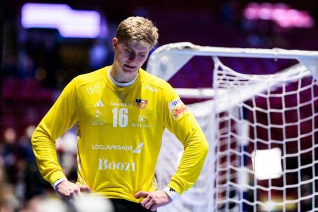260127 Goalkeeper Viktor Hallgrimsson of Iceland looks dejected after the EHF European Handball Championship main round match between Switzerland and Iceland on January 27, 2026 in Malmö Photo Petter Arvidson BILDBYRAN kod PA PA1140 handball handboll handball handbolls em 2026 schweiz island ehf european handball championship switzerland iceland bbeng depp  Copyright: PETTERxARVIDSON BB260127PA043