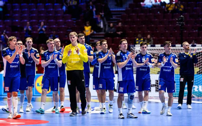 260127 Players of Iceland looks dejected after the EHF European Handball Championship main round match between Switzerland and Iceland on January 27, 2026 in Malmö Photo Petter Arvidson BILDBYRAN kod PA PA1140 handball handball handballs em 2026 schweiz island ehf european handball championship switzerland iceland bbeng depp  Copyright: PETTERxARVIDSON BB260127PA045