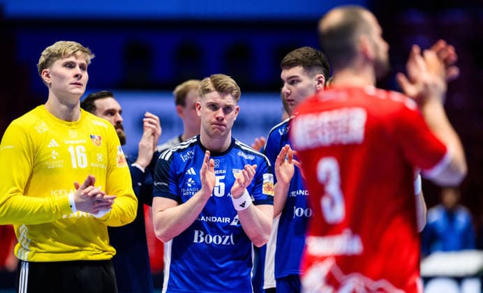 260127 Goalkeeper Viktor Hallgrimsson and Haukur Thrastarson of Iceland looks dejected after the EHF European Handball Championship main round match between Switzerland and Iceland on January 27, 2026 in Malmö Photo Petter Arvidson BILDBYRAN kod PA PA1140 handball handball handball handballs em 2026 schweiz island ehf european handball championship switzerland iceland bbeng depp  Copyright: PETTERxARVIDSON BB260127PA062