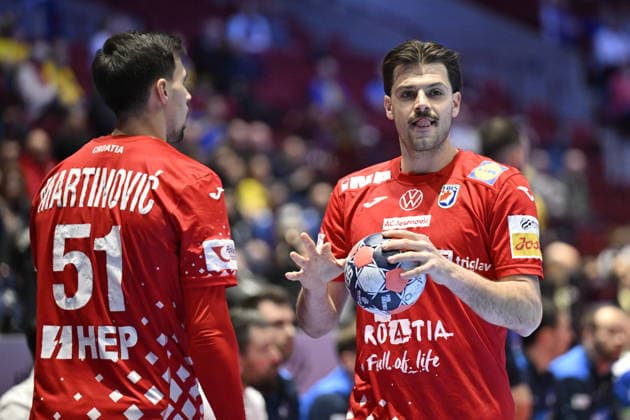 MALMÖ, SVERIGE 20260127 Croatia s Filip Glavas right and Ivan Martinovic in action during the 2026 EHF European Men s Handball Championship the EHF Euro 2026 main round match between Slovenia and Croatia at Malmö Arena, in Malmö, Sweden, on January 27, 2026 MALMÖ SVERIGE x50090x  Copyright: xJohanxNilsson TTx EHF EURO 2026 SLOVENIA-CROATIA