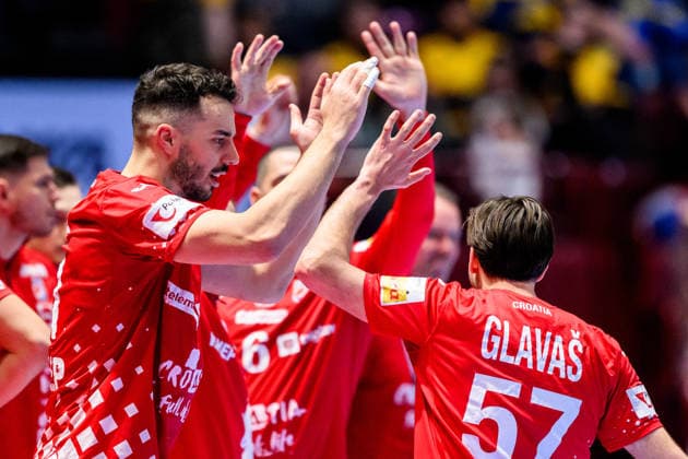 260127 Zvonimir Srna and Filip Glavas of Croatia celebrate during the EHF European Handball Championship main round match between Slovenia and Croatia on January 27, 2026 in Malmö Photo Petter Arvidson BILDBYRAN kod PA PA1141 handball handball handball handballs em 2026 slovenien slovenia croatia kroatien ehf european handball championship bbeng grappa33 jubel  Copyright: PETTERxARVIDSON BB260127PA087